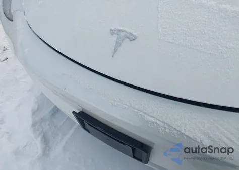 2024 Tesla Model Y Long Range Dual Motor All-Wheel Drive from USA, damaged, VIN 7SAYGDEE9RF152077